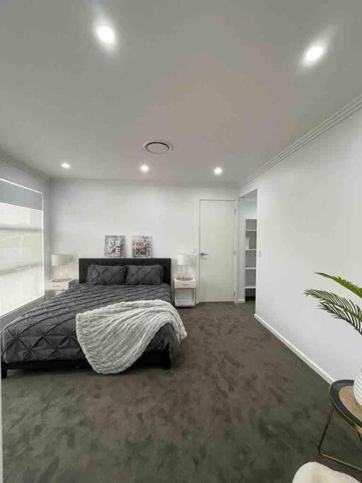 Neat 4 Bedroom In Catherine Fields Narellan Ngoại thất bức ảnh