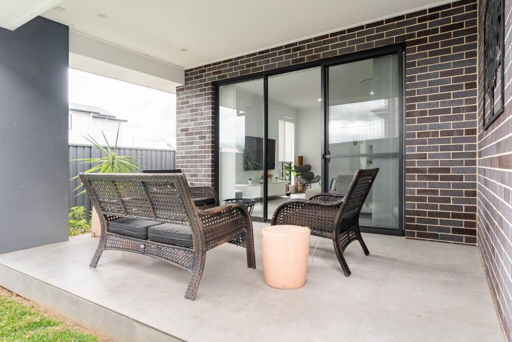 Neat 4 Bedroom In Catherine Fields Narellan Ngoại thất bức ảnh