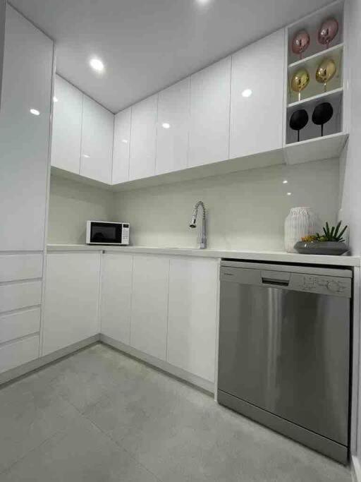 Neat 4 Bedroom In Catherine Fields Narellan Ngoại thất bức ảnh